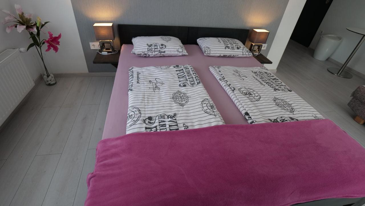 Anna Villa Fuered Boutique Rooms بالاتونفوريد المظهر الخارجي الصورة