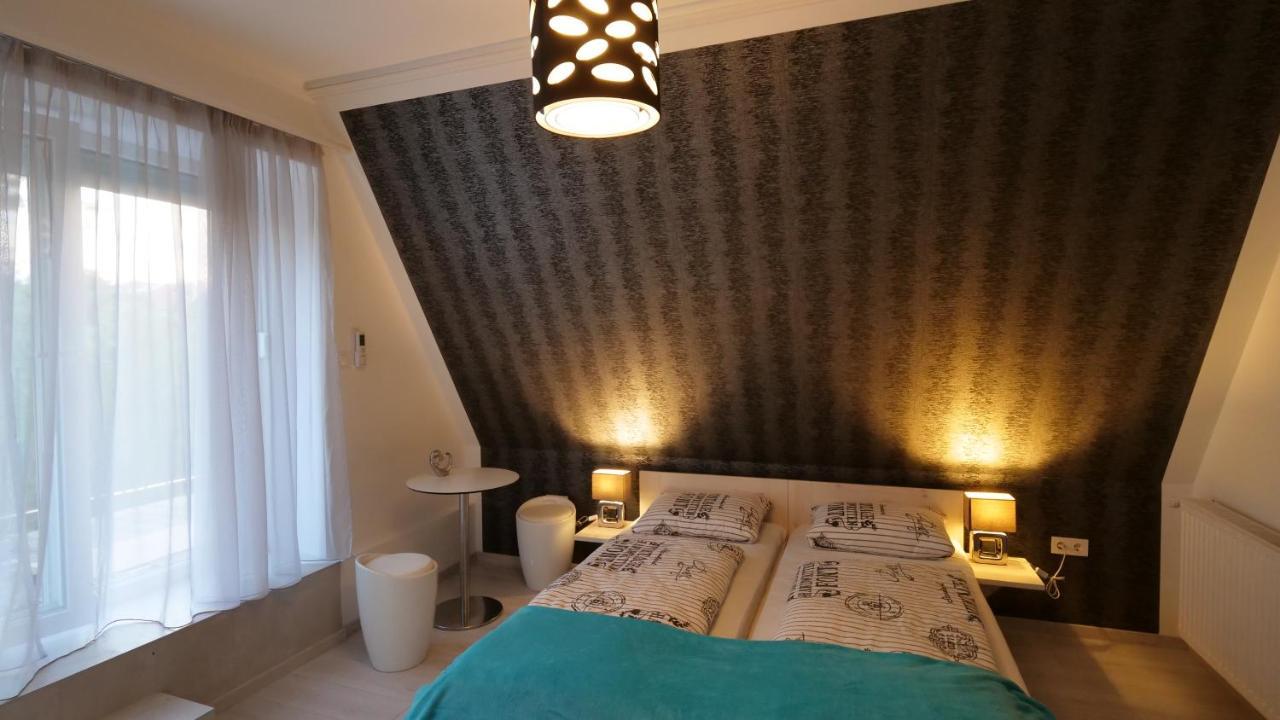 Anna Villa Fuered Boutique Rooms بالاتونفوريد المظهر الخارجي الصورة